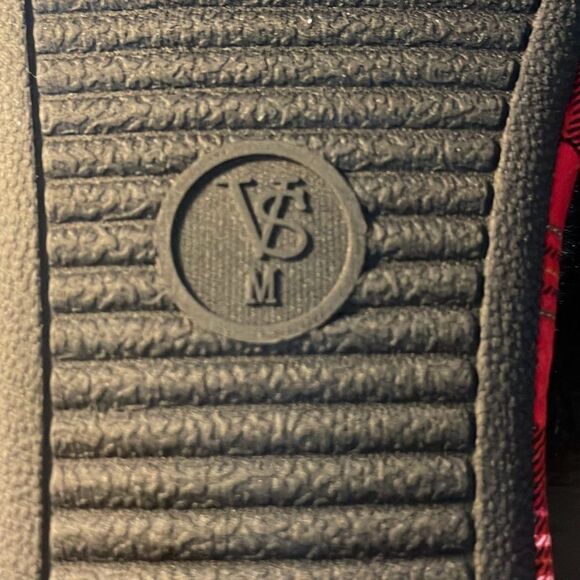 Ladies Victoria's Secret Satin/Fur Plaid Slippers - NWOT - Picture 4 of 6